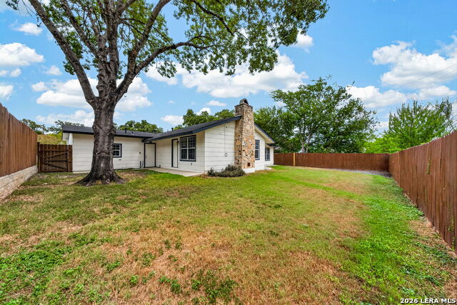 426 Redcliff Dr Property Photo 25