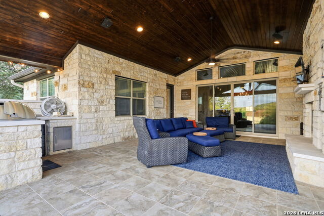 25206 Spider Rock Property Photo 7