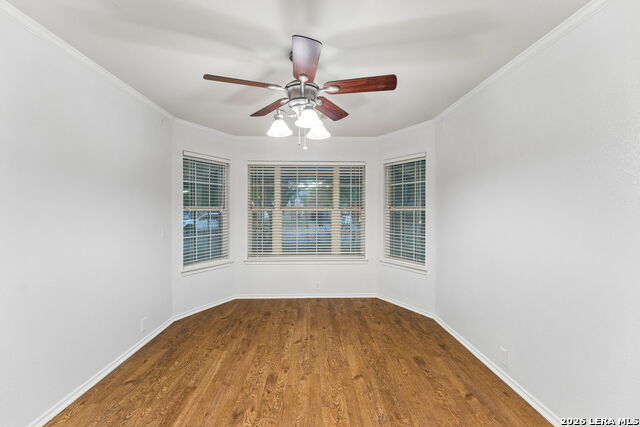 1637 Rolling Brook Ln Property Photo 8