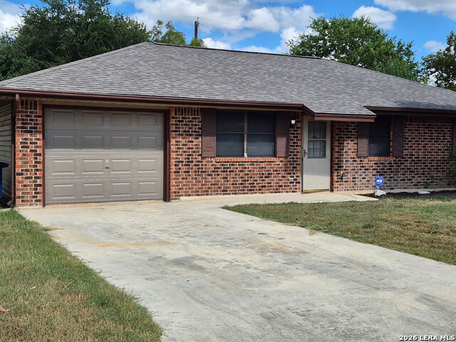 240 Glenbrook Dr Property Photo 1