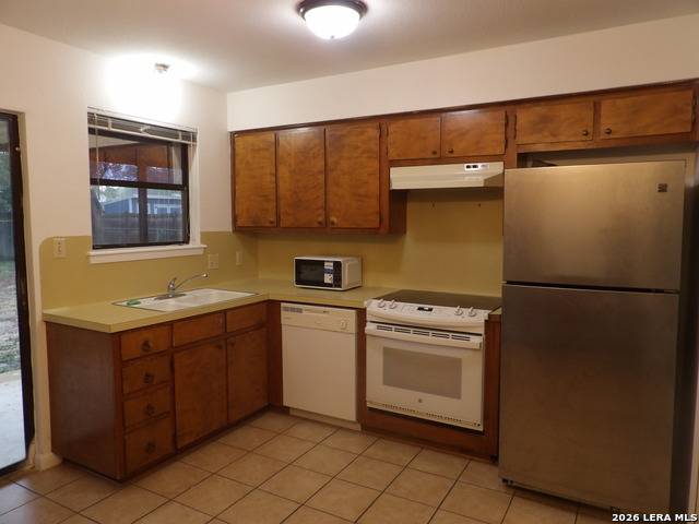 240 Glenbrook Dr Property Photo 13