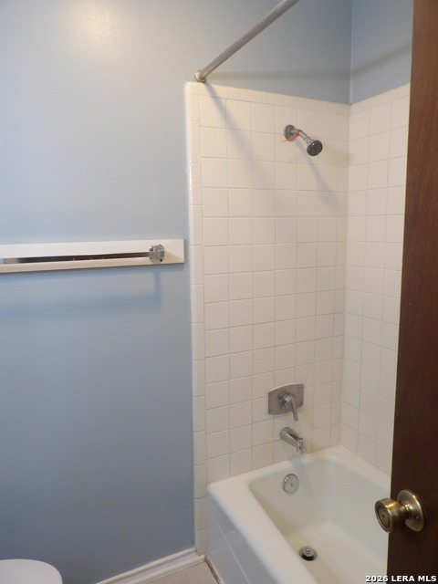 240 Glenbrook Dr Property Photo 18