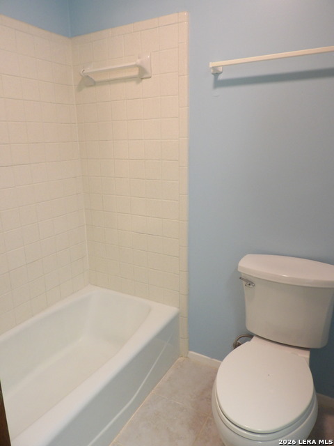 240 Glenbrook Dr Property Photo 26