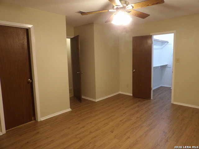 240 Glenbrook Dr Property Photo 28