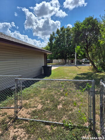 240 Glenbrook Dr Property Photo 32