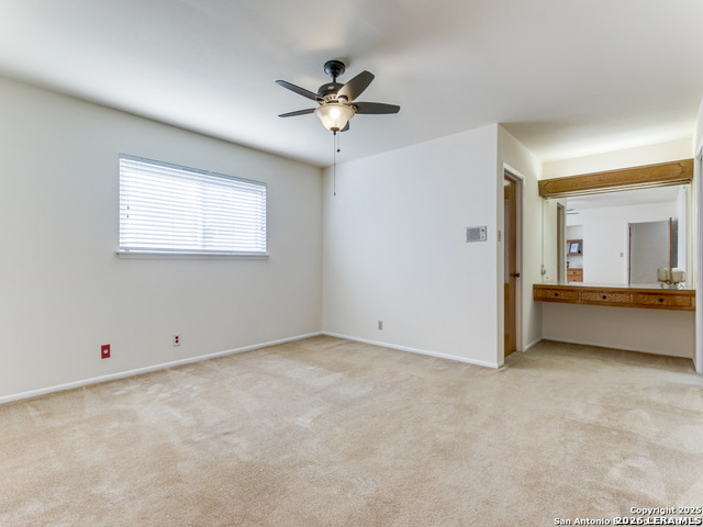 610 Fawndale Ln Property Photo 8