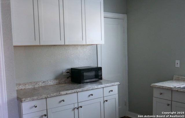 434 Elmwood Dr Property Photo 3