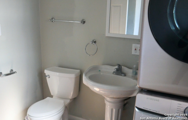 434 Elmwood Dr Property Photo 8