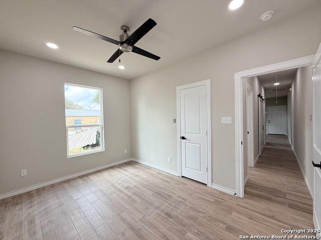 3274 Interstate 35 N Property Photo 11
