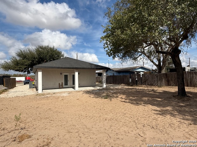 3274 Interstate 35 N Property Photo 35