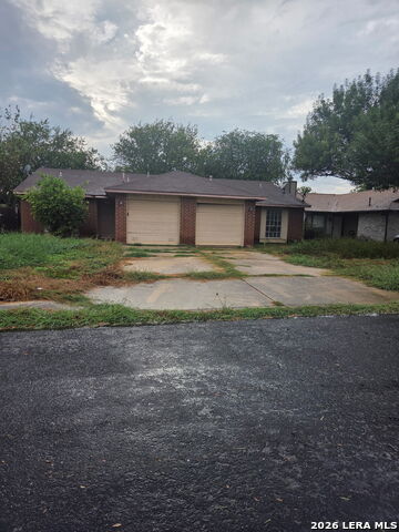 5711 Lochmoor Property Photo 1