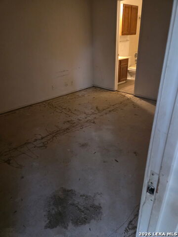 5711 Lochmoor Property Photo 5
