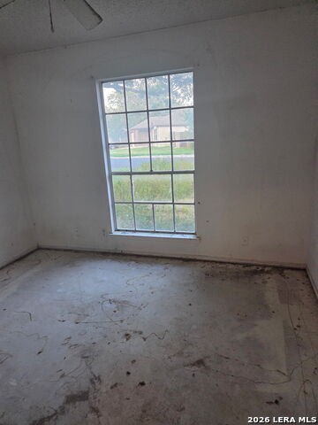 5711 Lochmoor Property Photo 8