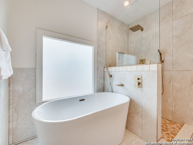 651 Hancock Rd Property Photo 17