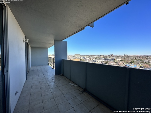 7039 San Pedro Ave Property Photo 17