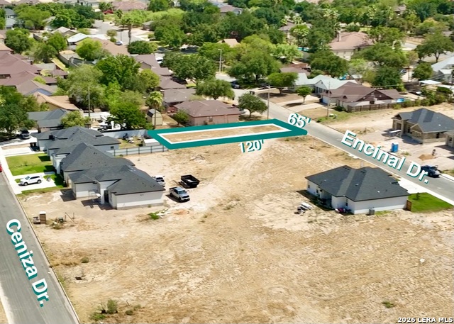 749 Encinal Dr Property Photo 2