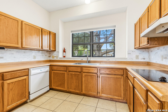 13007 Beacon Park Dr Property Photo 2