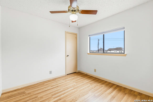 13007 Beacon Park Dr Property Photo 11