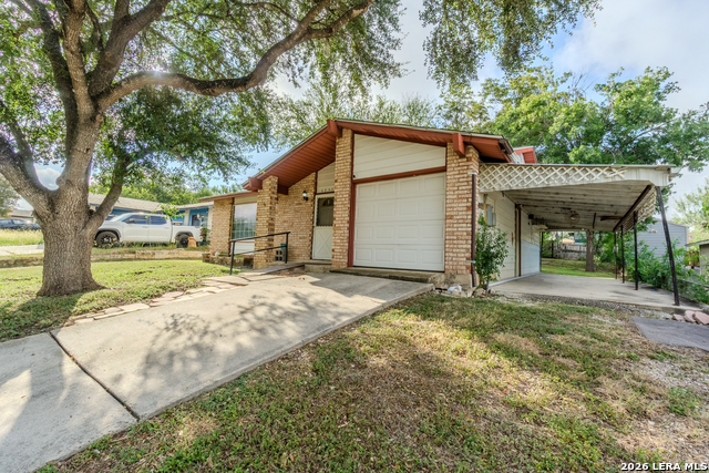 5230 Overpool St Property Photo 2