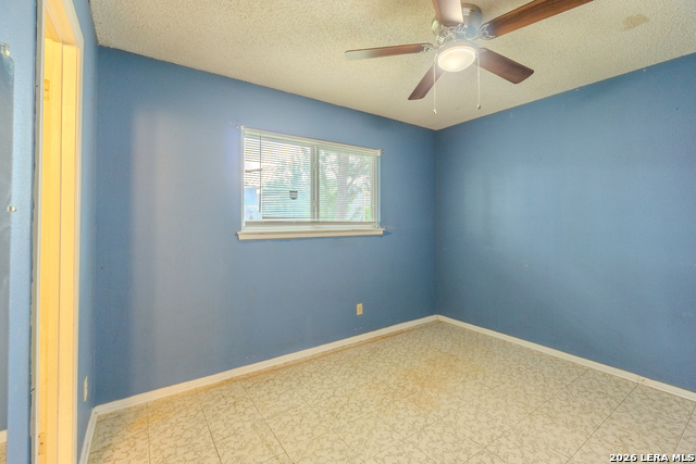 5230 Overpool St Property Photo 11