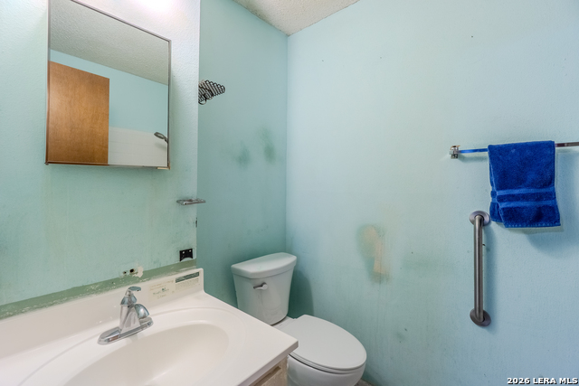 5230 Overpool St Property Photo 13