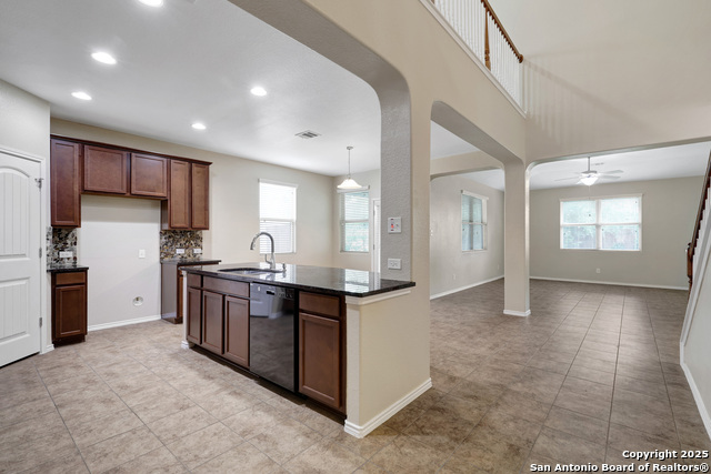 2021274 Property Photo 5