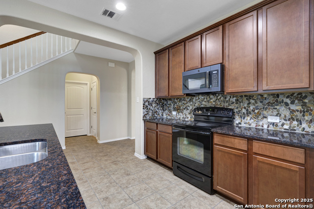 2021274 Property Photo 7