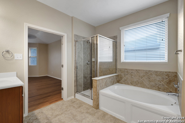 2021274 Property Photo 14