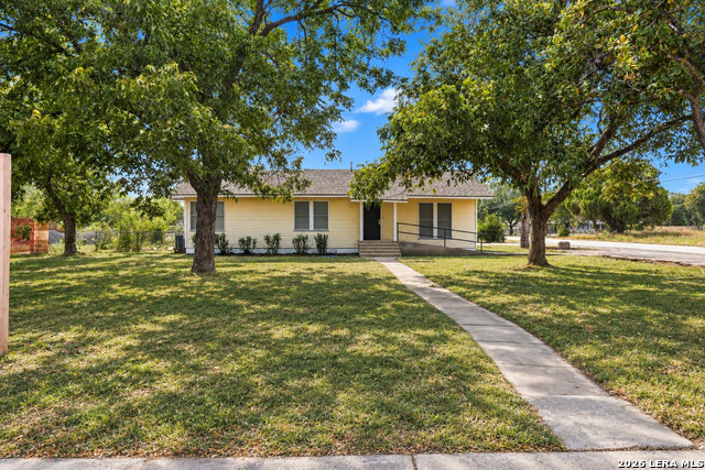 2329 S Ww White Rd Property Photo 1