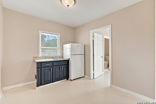 2329 S Ww White Rd Property Photo 18