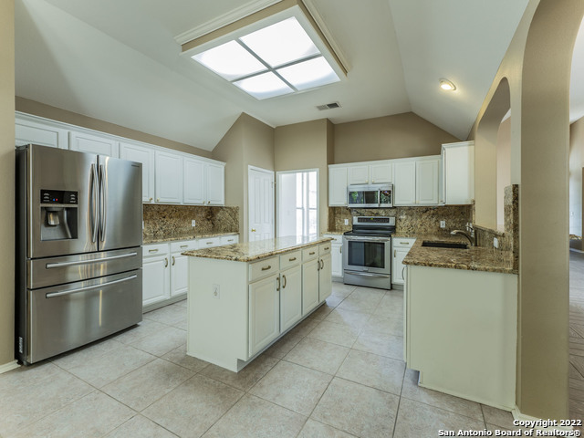 15226 Fall Haven Dr Property Photo 9