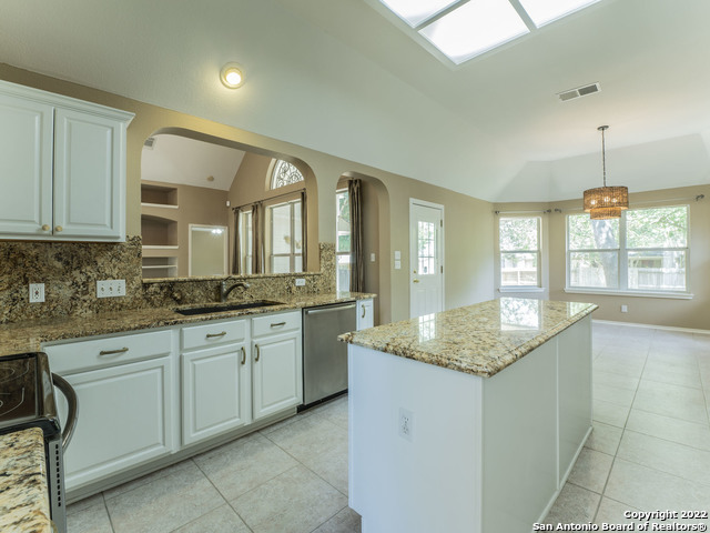15226 Fall Haven Dr Property Photo 10