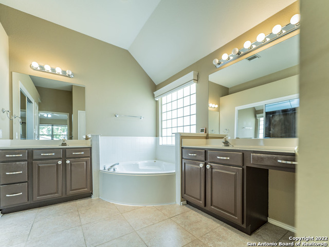 15226 Fall Haven Dr Property Photo 15
