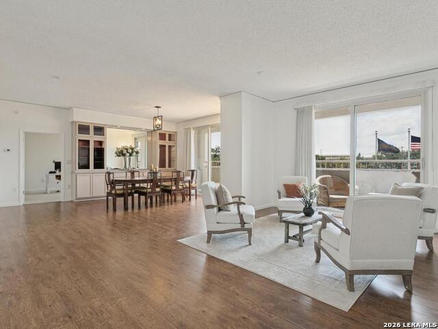 1 Towers Park Ln Property Photo 1