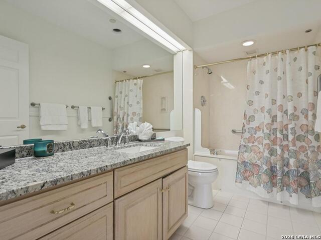 1 Towers Park Ln Property Photo 14