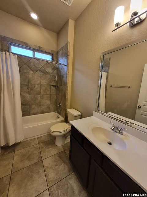 11913 Upton Park Property Photo 8