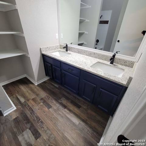 14623 Highland Rdg Property Photo 32