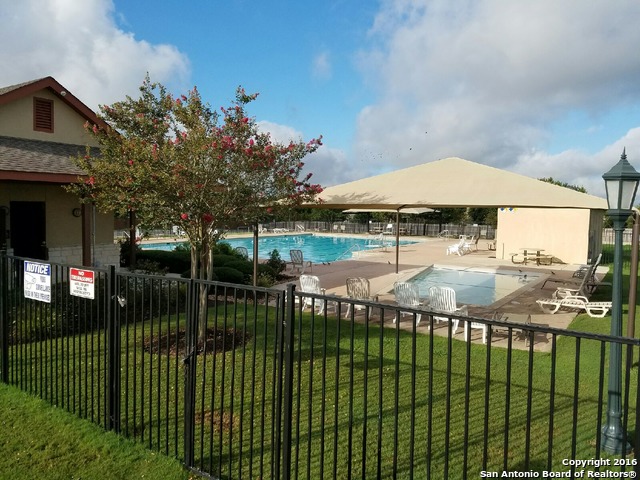 237 Crimson Tree Property Photo 13