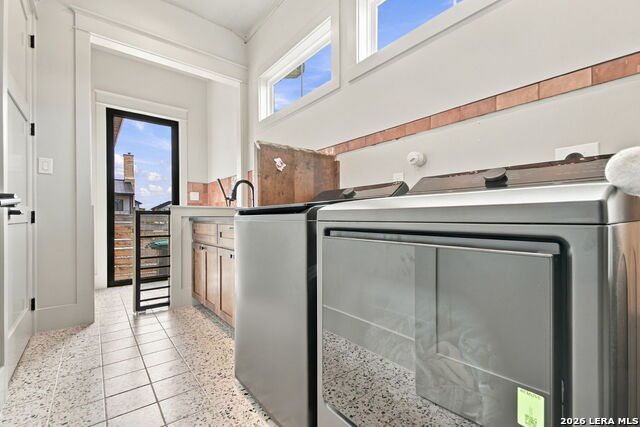 343 Janice Ave Property Photo 44