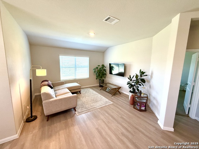 7918 Dovers Den Property Photo 9