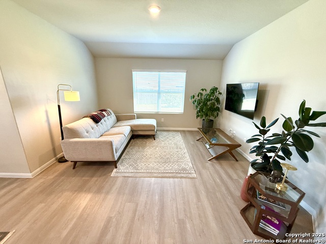 7918 Dovers Den Property Photo 10