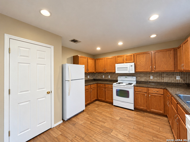 10111 Sparrow Way Property Photo 21