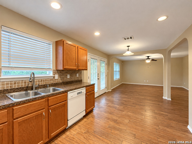 10111 Sparrow Way Property Photo 23