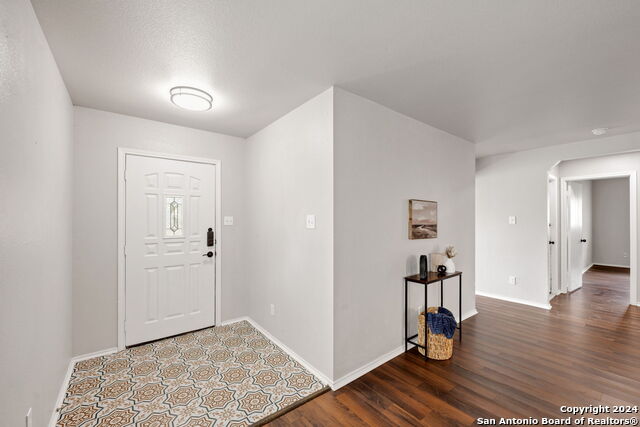 125 Pointe Loop Property Photo 3