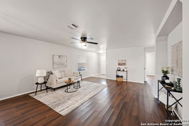 125 Pointe Loop Property Photo 7