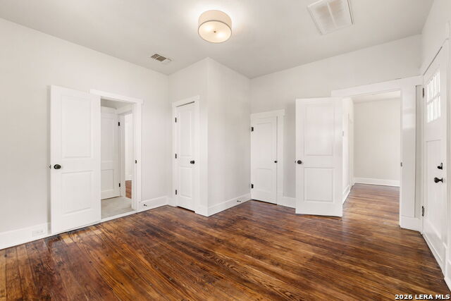2302 Schley Ave Property Photo 5