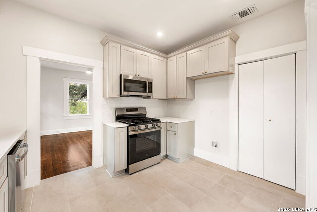 2302 Schley Ave Property Photo 13