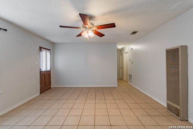 933 Avenue B Property Photo 2