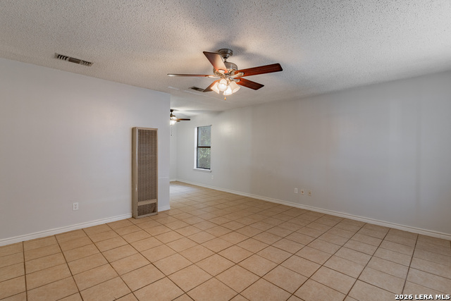 933 Avenue B Property Photo 4