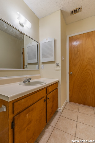 933 Avenue B Property Photo 12